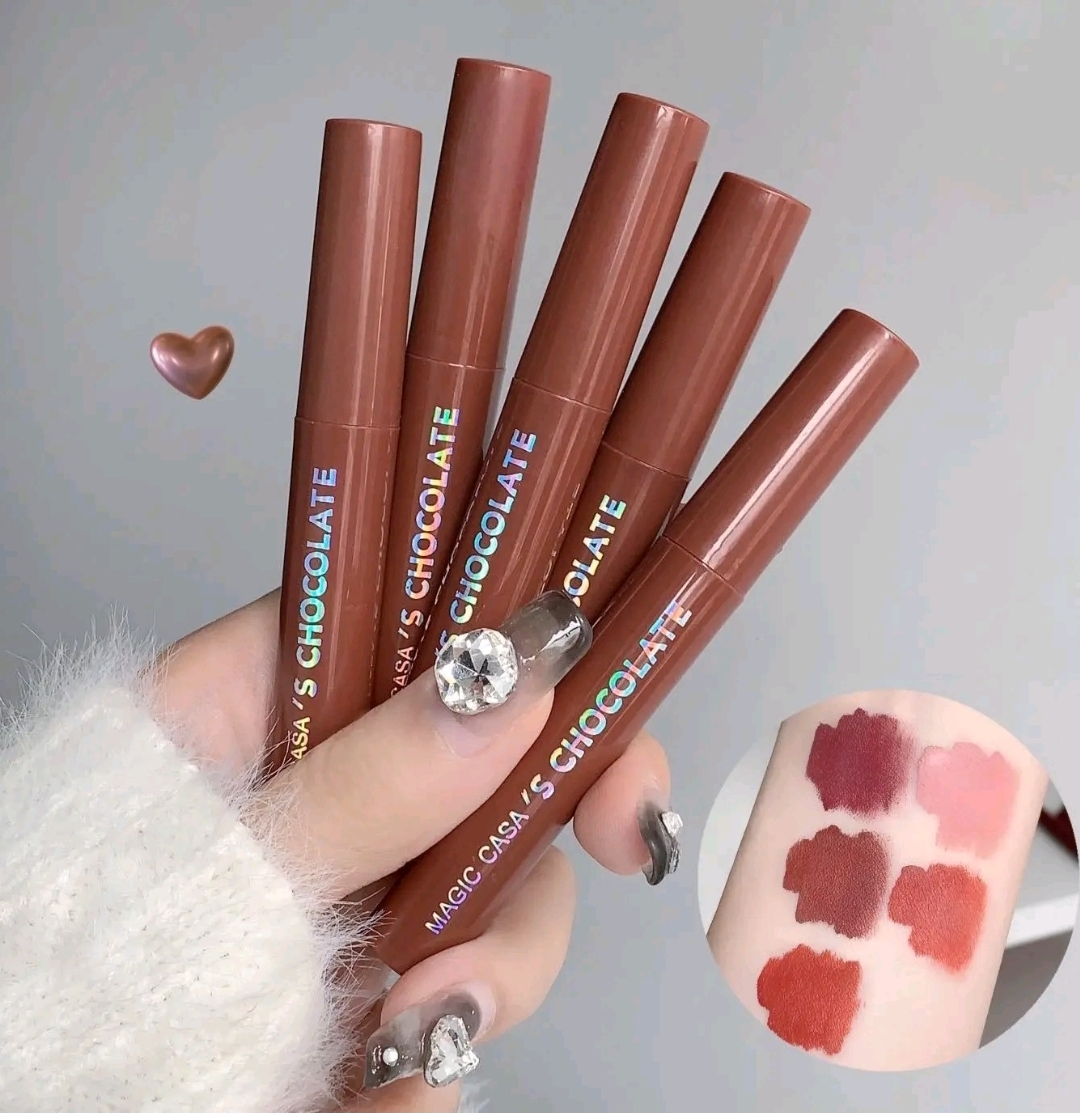 5 in 1 Chocolate Lips Glaze